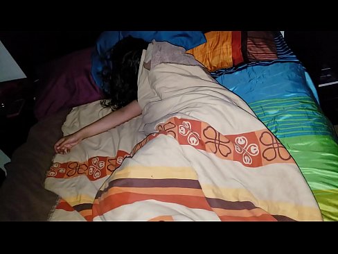 ❤️ Posinak grdi svoju mladu maćehu dok ona spava. ️ Porno kod nas ️❤